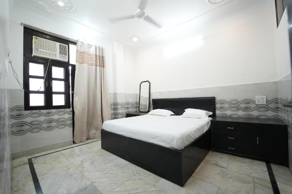 Apartment Prabhupad *